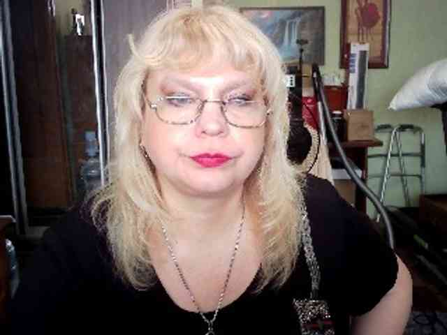 LOLA88888 webcam
