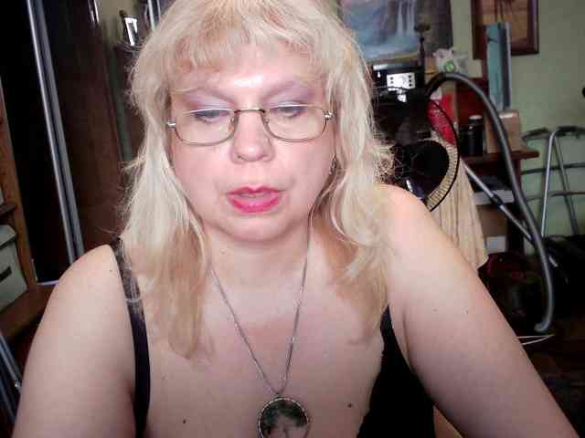 LOLA88888 webcam