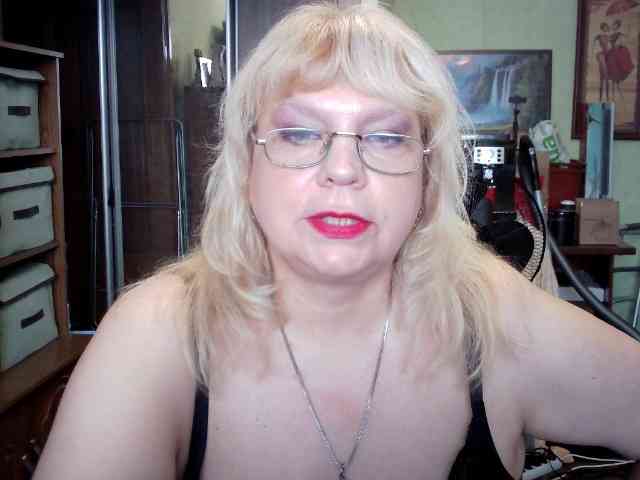 LOLA88888 webcam