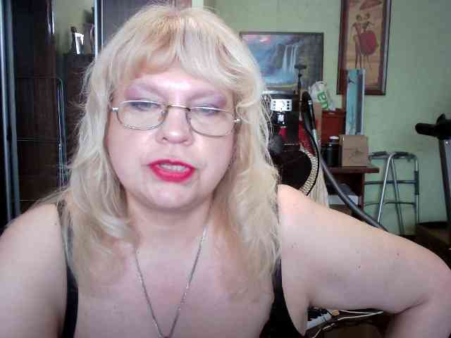 LOLA88888 webcam