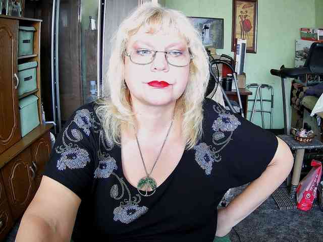 LOLA88888 webcam
