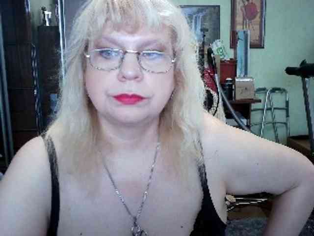 LOLA88888 webcam