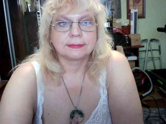 LOLA88888 webcam
