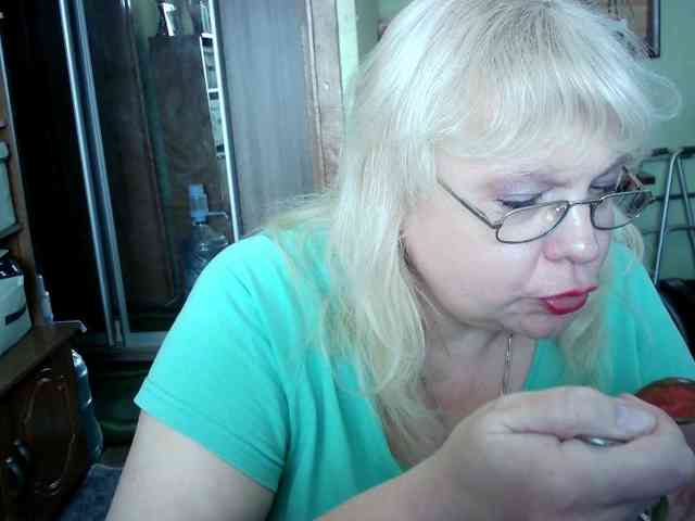 LOLA88888 webcam