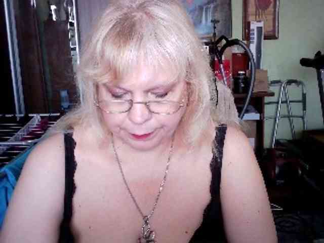 LOLA88888 webcam