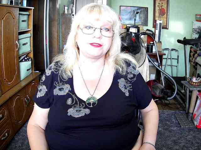 LOLA88888 webcam