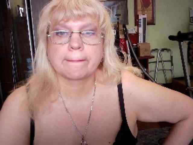 LOLA88888 webcam