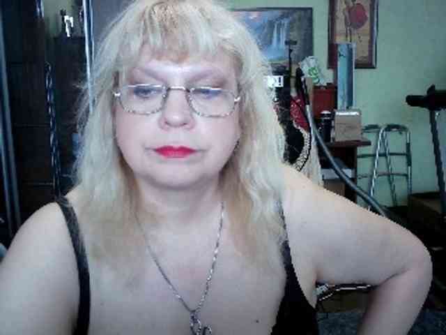 LOLA88888 webcam