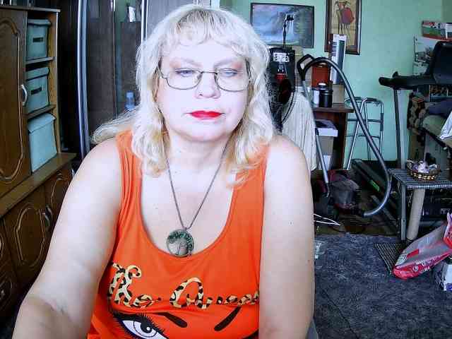 LOLA88888 webcam