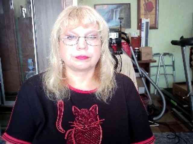 LOLA88888 webcam