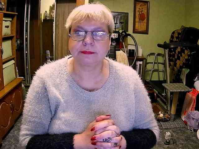 LOLA88888 webcam