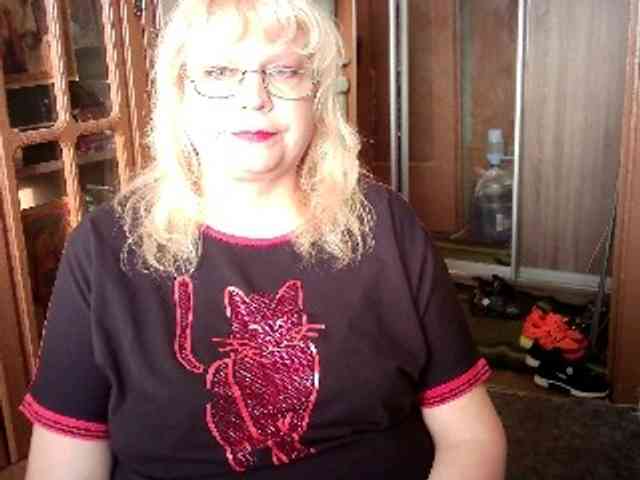 LOLA88888 webcam