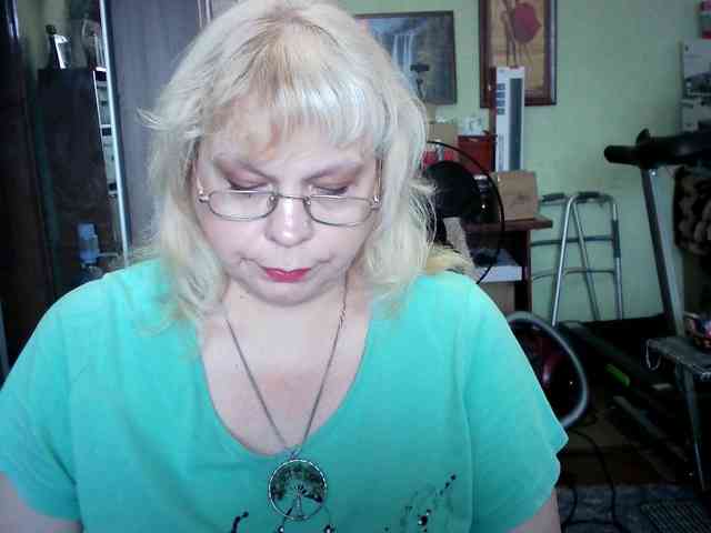 LOLA88888 webcam