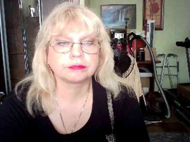 LOLA88888 webcam