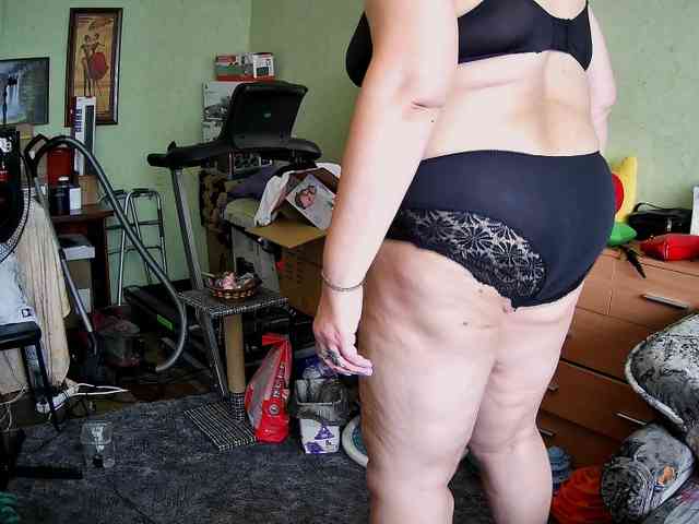 LOLA88888 webcam