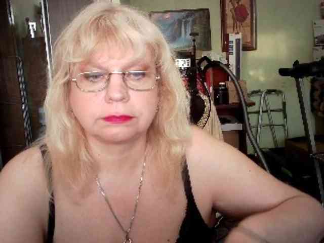 LOLA88888 webcam