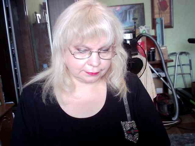 LOLA88888 webcam