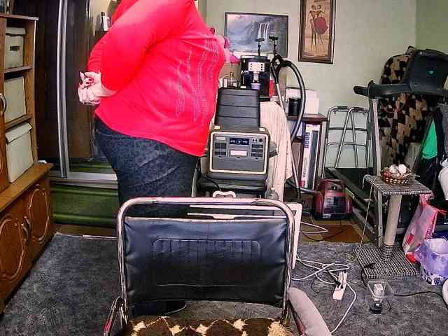 LOLA88888 webcam