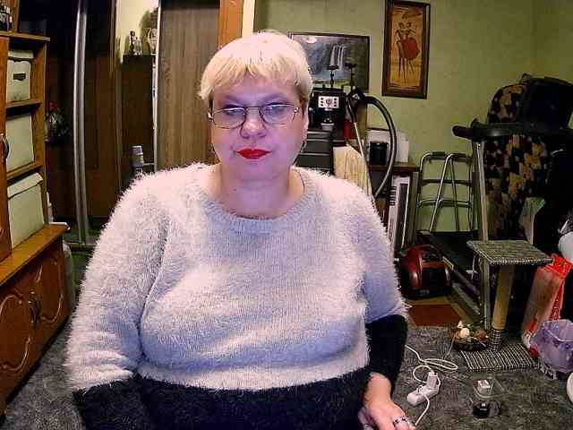LOLA88888 webcam