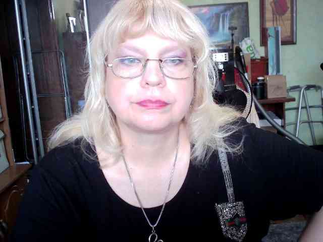LOLA88888 webcam