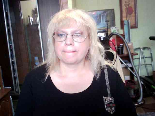LOLA88888 webcam