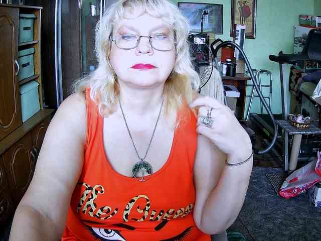 LOLA88888 webcam