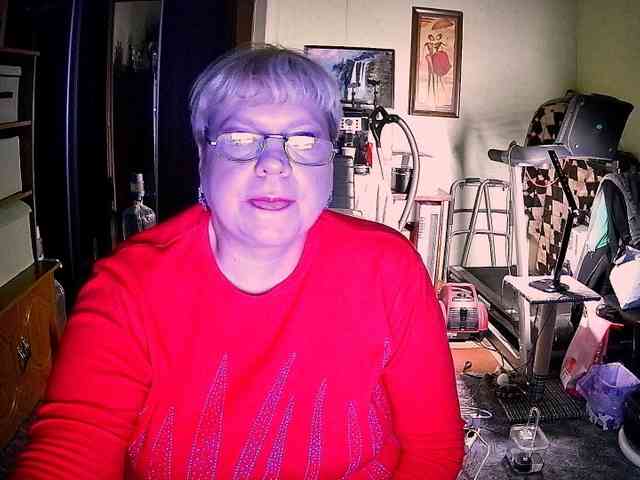 LOLA88888 webcam