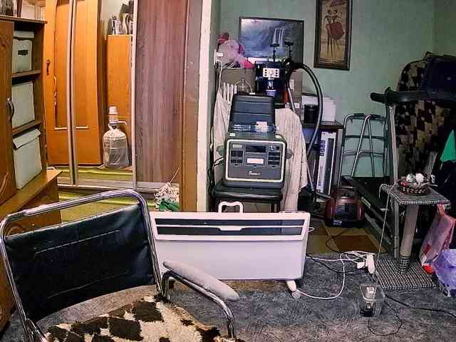 LOLA88888 webcam