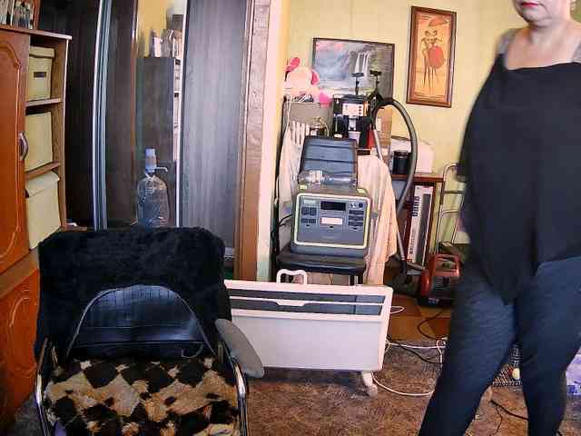 LOLA88888 webcam