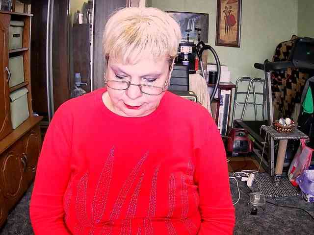 LOLA88888 webcam