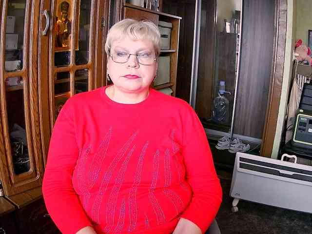 LOLA88888 webcam
