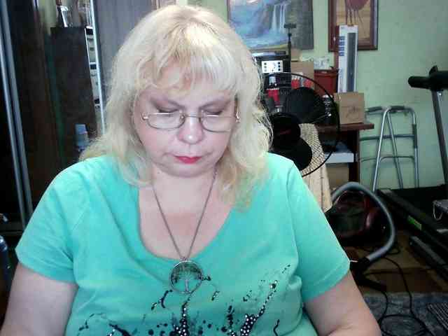 LOLA88888 webcam