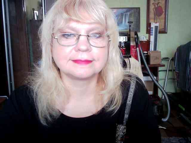 LOLA88888 webcam