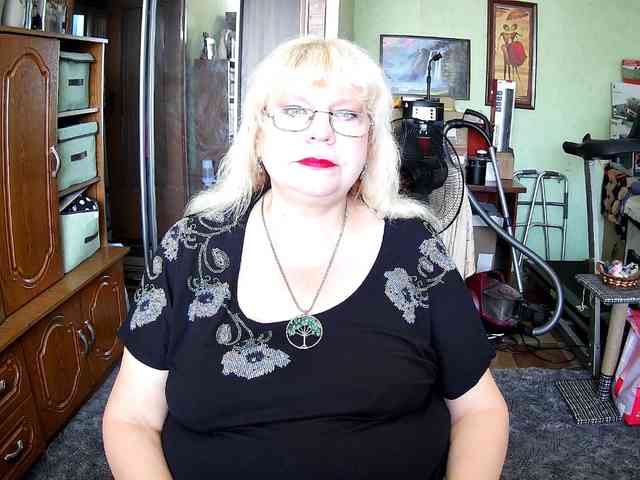 LOLA88888 webcam