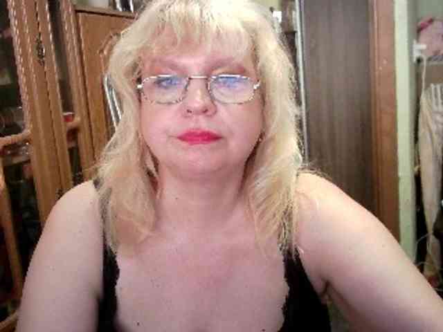 LOLA88888 webcam