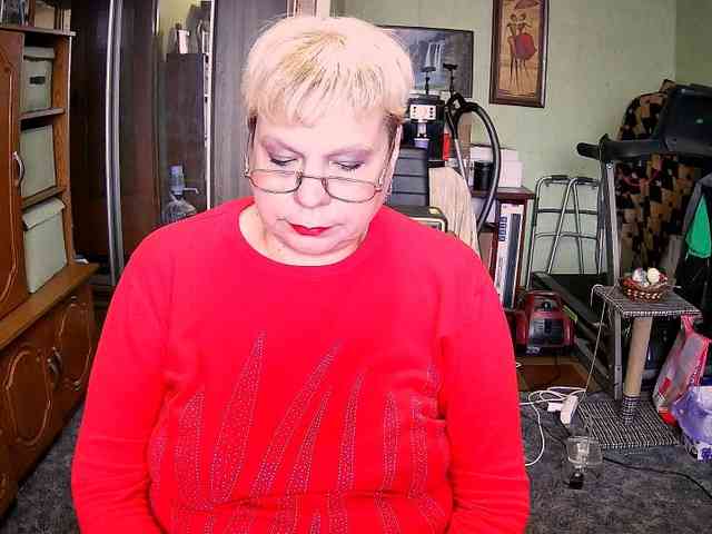 LOLA88888 webcam