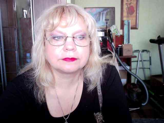 LOLA88888 webcam