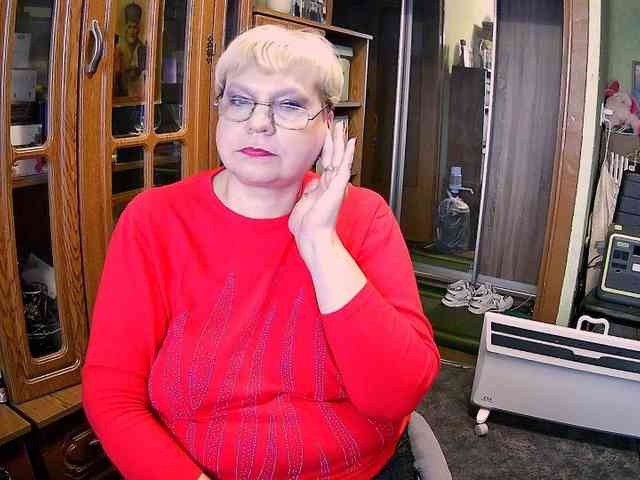 LOLA88888 webcam