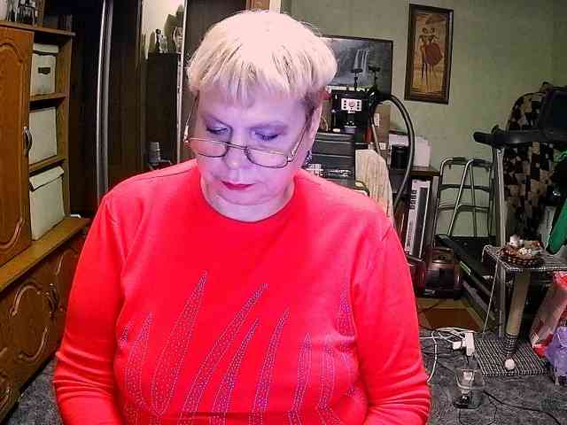 LOLA88888 webcam