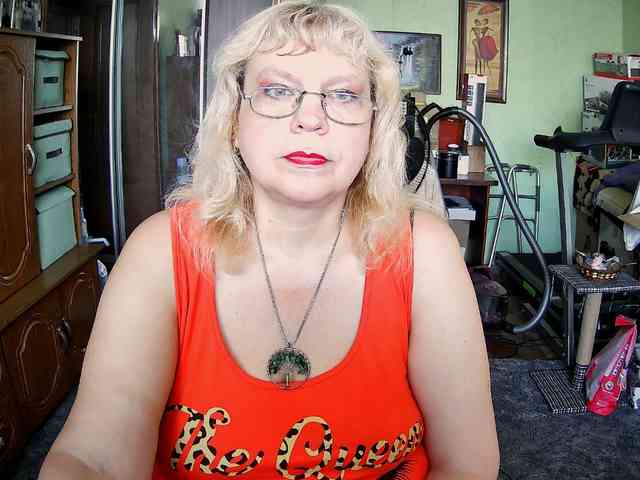 LOLA88888 webcam