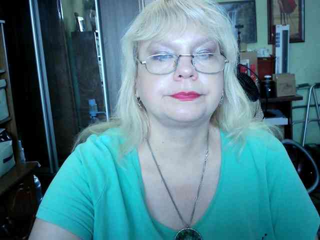 LOLA88888 webcam