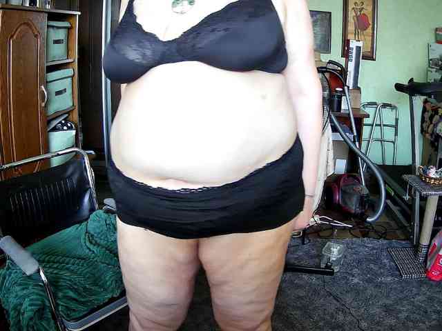 LOLA88888 webcam