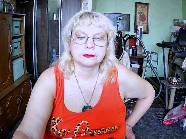 LOLA88888 webcam