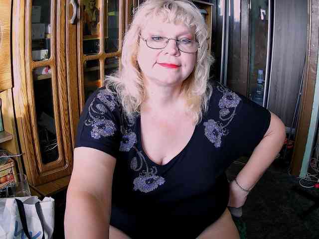 LOLA88888 webcam