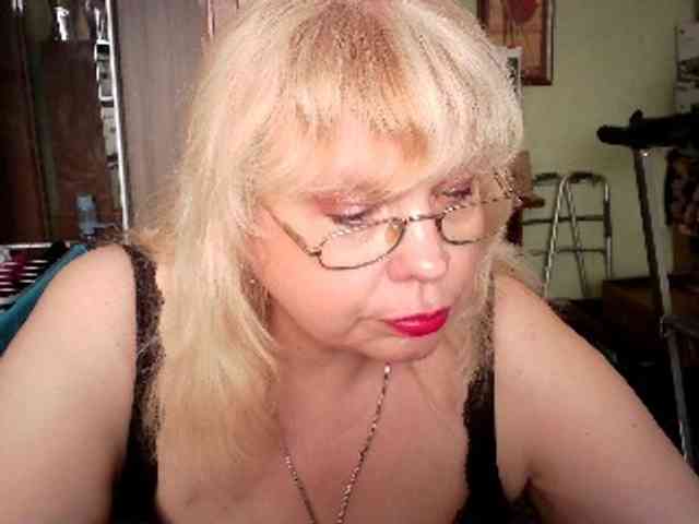 LOLA88888 webcam