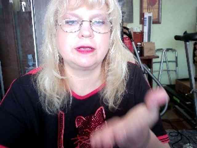 LOLA88888 webcam