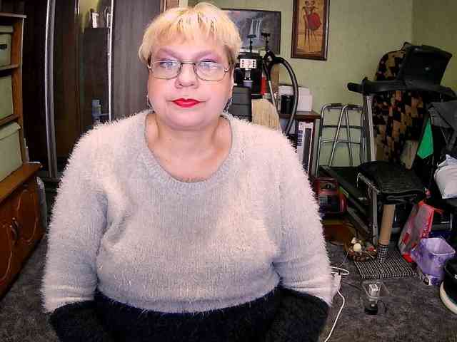 LOLA88888 webcam