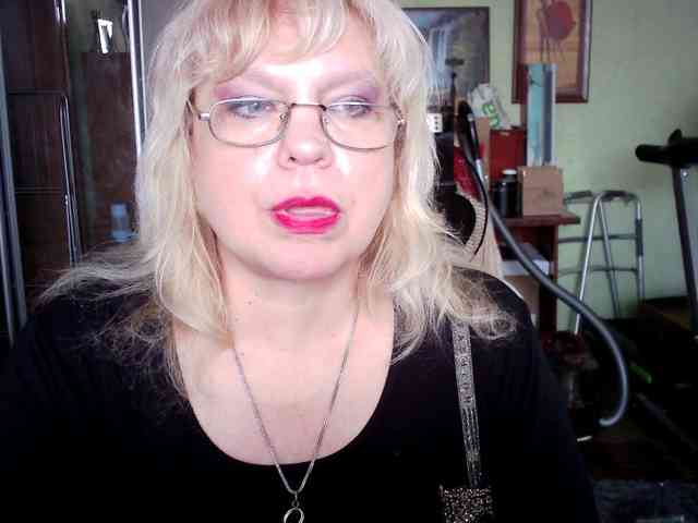 LOLA88888 webcam