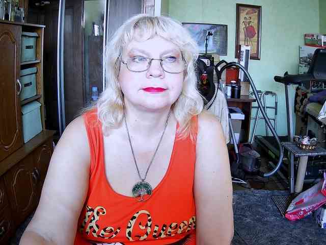LOLA88888 webcam