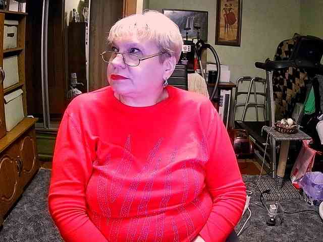 LOLA88888 webcam